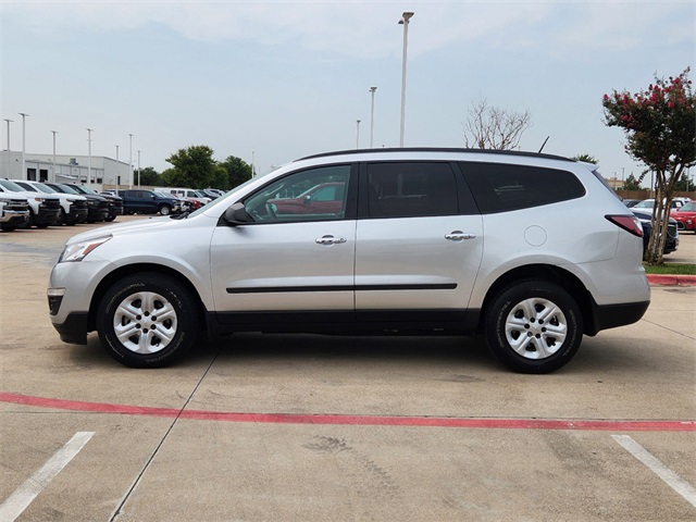 2017 Chevrolet Traverse LS 4