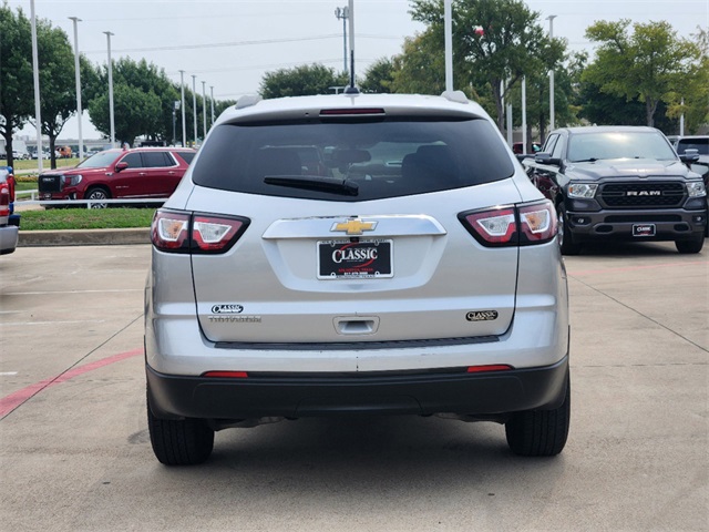 2017 Chevrolet Traverse LS 6