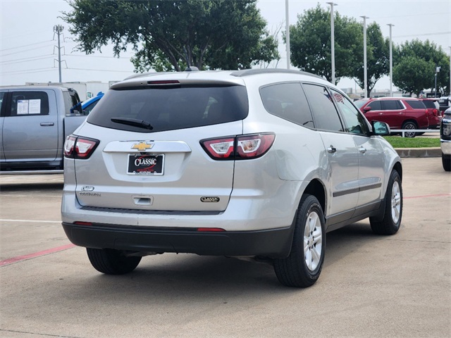 2017 Chevrolet Traverse LS 7