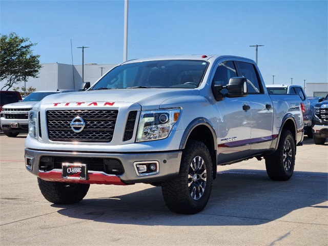 2018 Nissan Titan PRO-4X 3