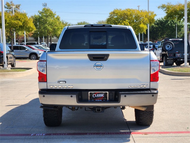 2018 Nissan Titan PRO-4X 6