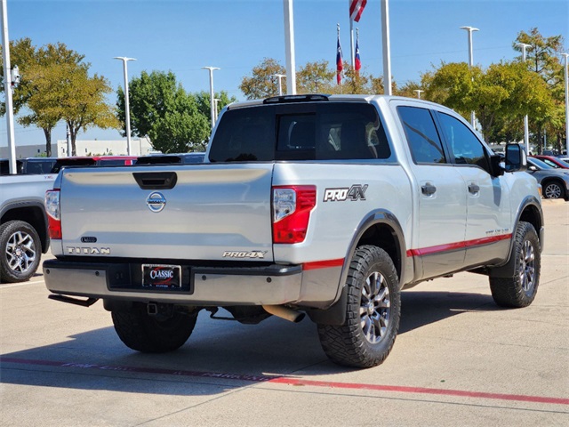 2018 Nissan Titan PRO-4X 7