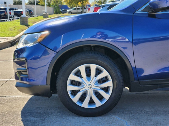 2018 Nissan Rogue S 12