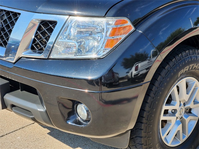 2019 Nissan Frontier SV 9