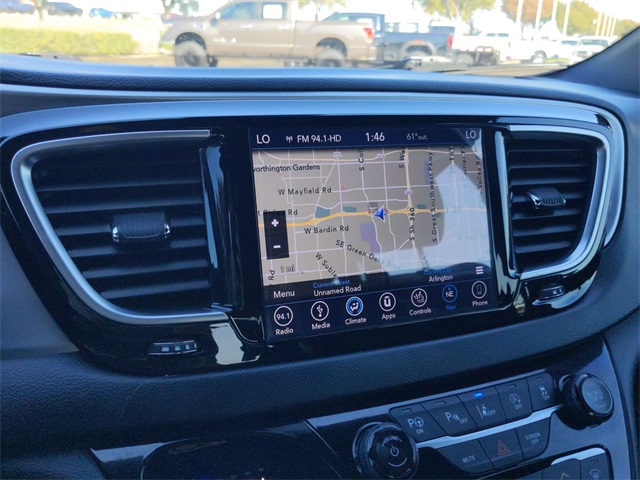 2019 Chrysler Pacifica Touring L 14