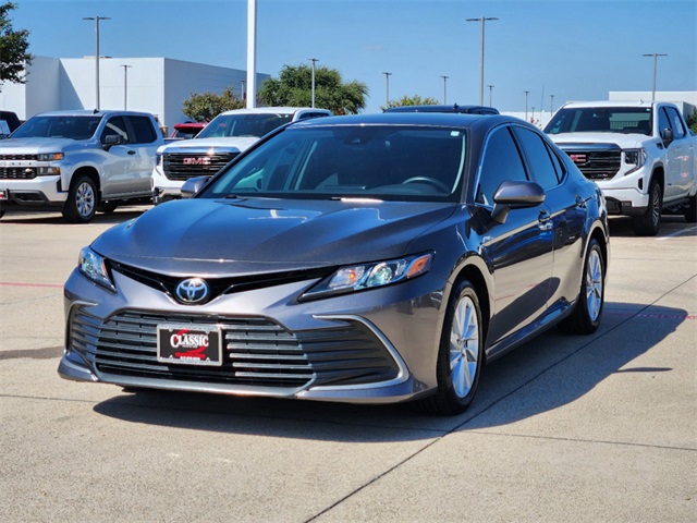 2021 Toyota Camry LE 3