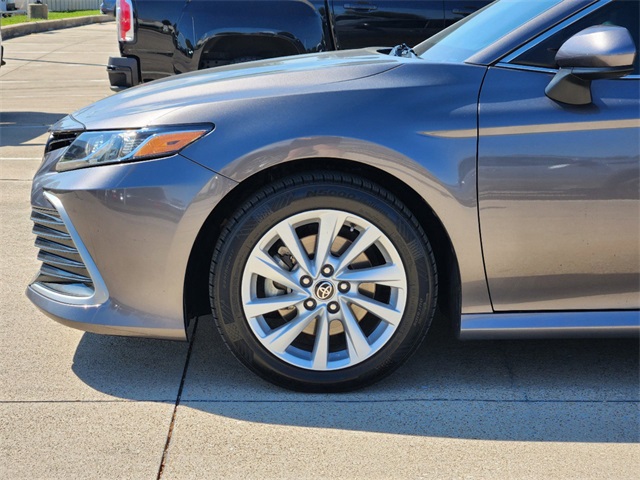 2021 Toyota Camry LE 12