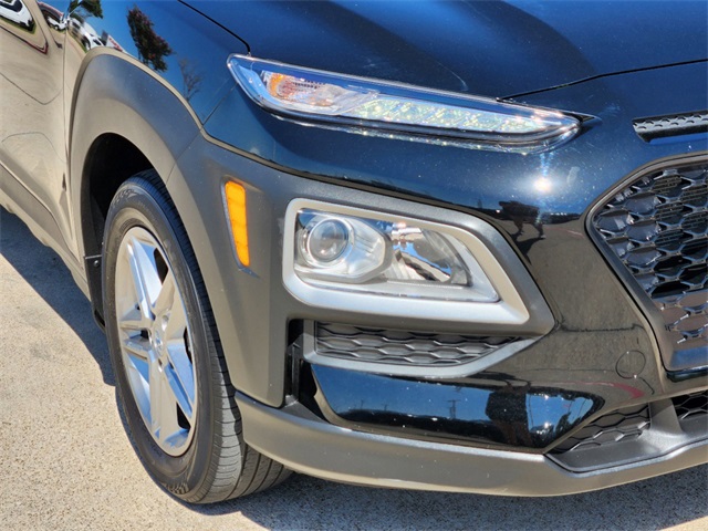 2021 Hyundai Kona SE 8