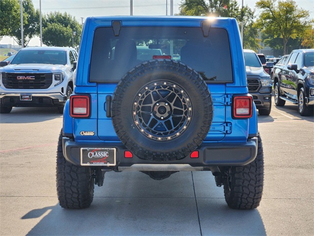 2021 Jeep Wrangler Unlimited Sahara 6