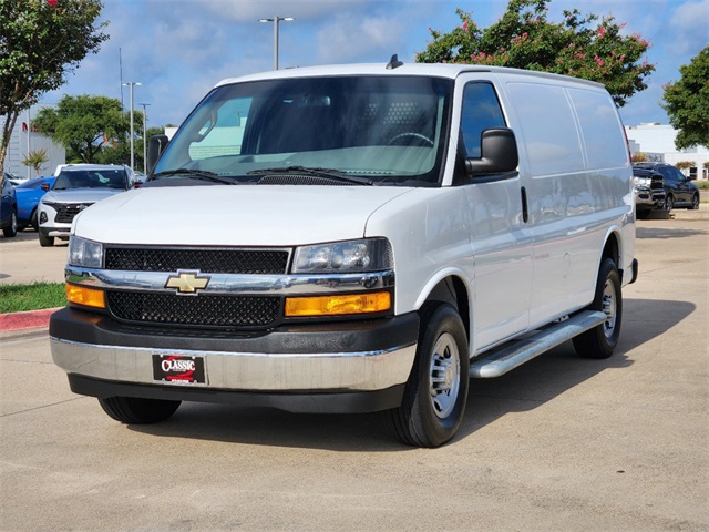 2022 Chevrolet Express 2500 Work Van 3