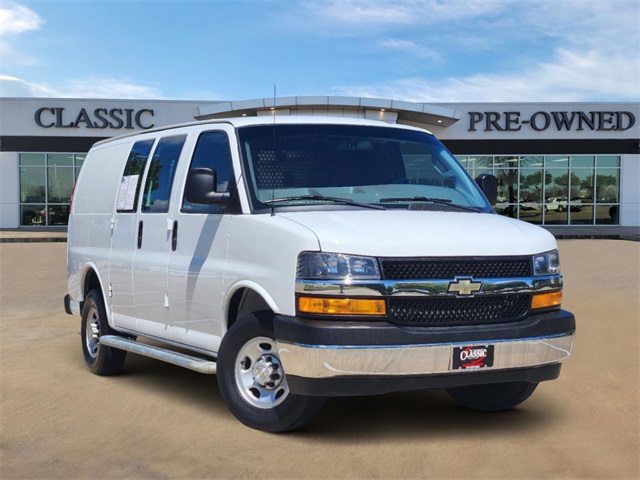 2022 Chevrolet Express 2500 Work Van 1