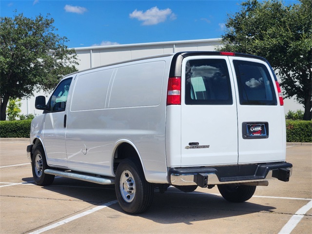 2022 Chevrolet Express 2500 Work Van 5