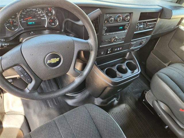 2022 Chevrolet Express 2500 Work Van 25