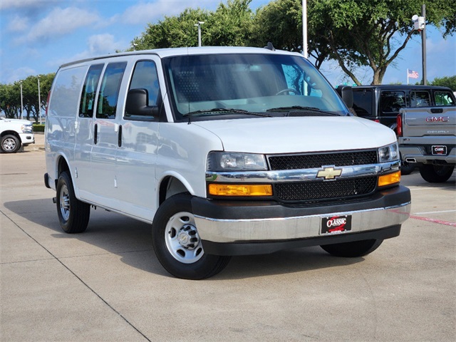 2022 Chevrolet Express 2500 Work Van 1