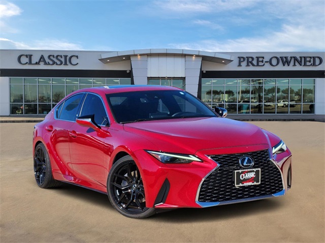 2022 Lexus IS 300 1