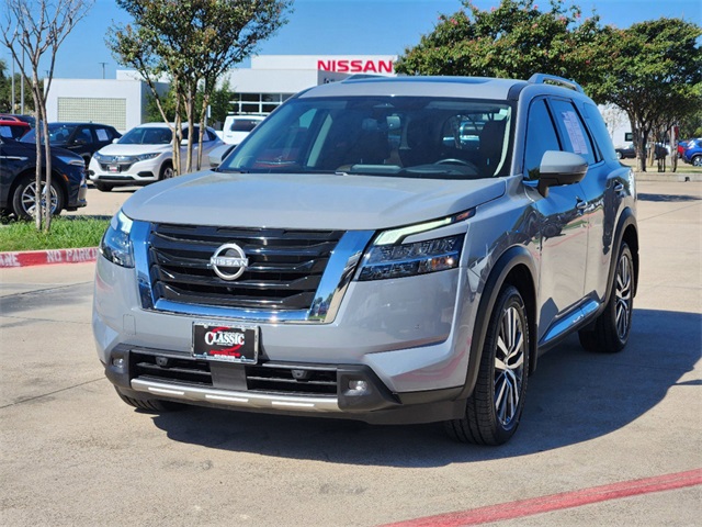 2022 Nissan Pathfinder Platinum 3