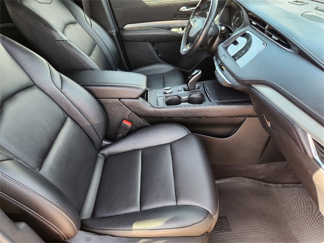 2022 Cadillac XT4 Premium Luxury 15
