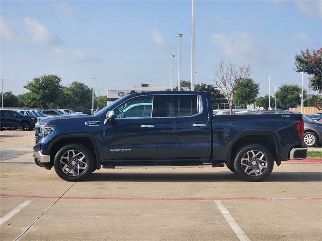 2022 GMC Sierra 1500 SLT 4