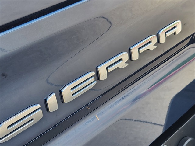 2022 GMC Sierra 1500 SLT 12