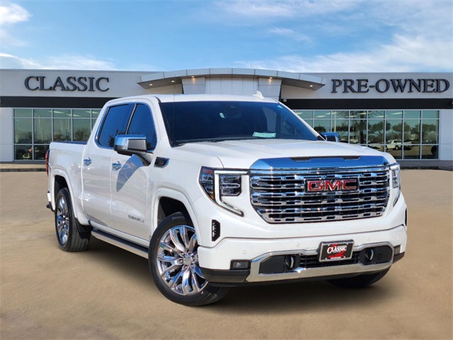 2022 GMC Sierra 1500 Denali 1