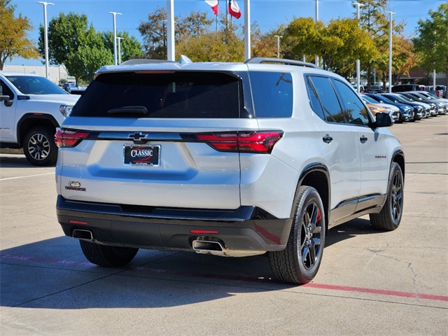 2022 Chevrolet Traverse Premier 7