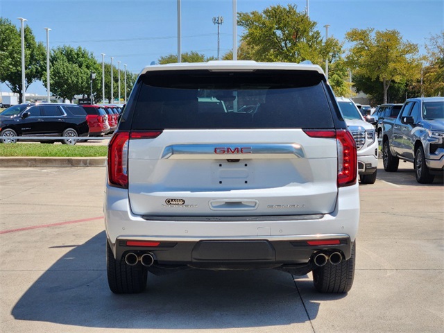 2022 GMC Yukon Denali 6