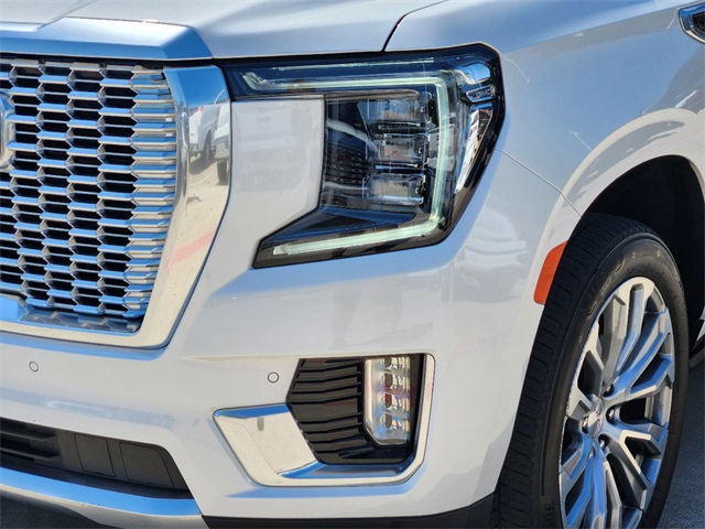 2022 GMC Yukon Denali 9