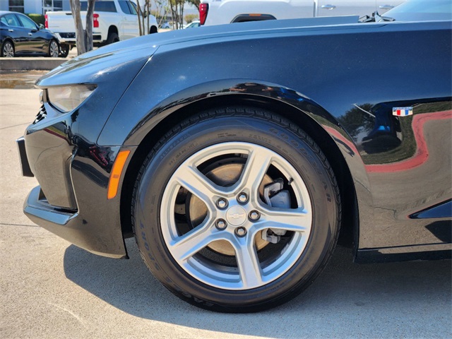 2023 Chevrolet Camaro 1LT 8