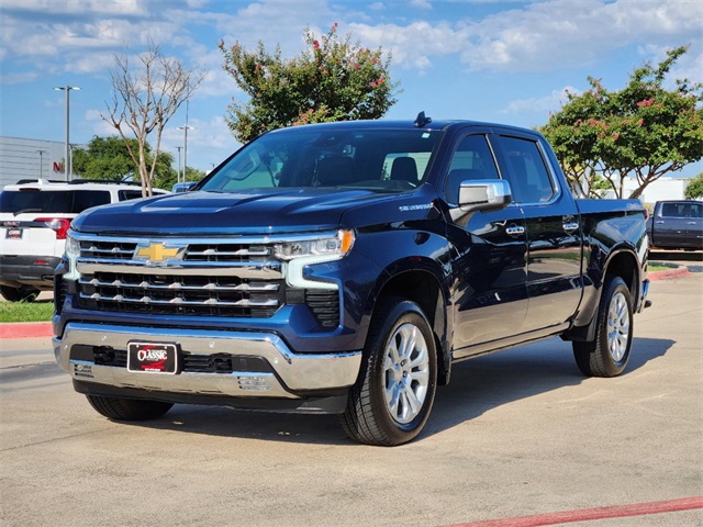 2023 Chevrolet Silverado 1500 LTZ 3