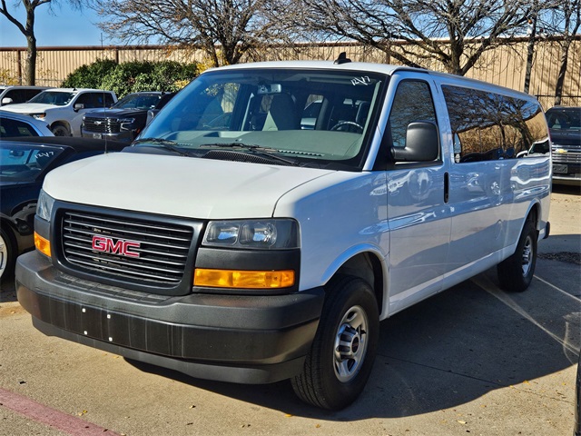 2023 GMC Savana 3500 LS 2