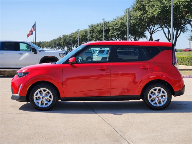 2023 Kia Soul LX 4