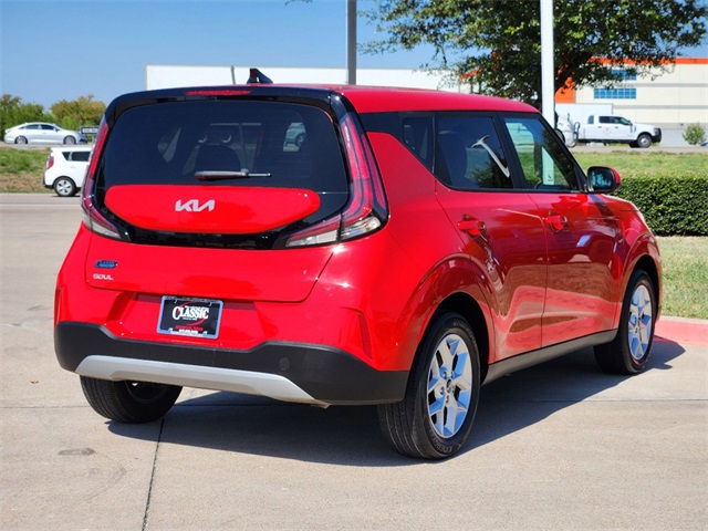 2023 Kia Soul LX 7