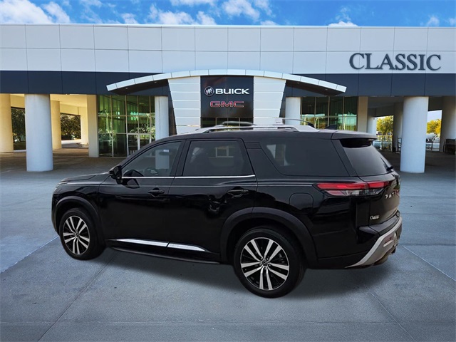 2023 Nissan Pathfinder Platinum 6