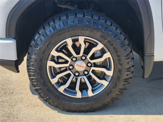 2023 GMC Sierra 1500 AT4 12