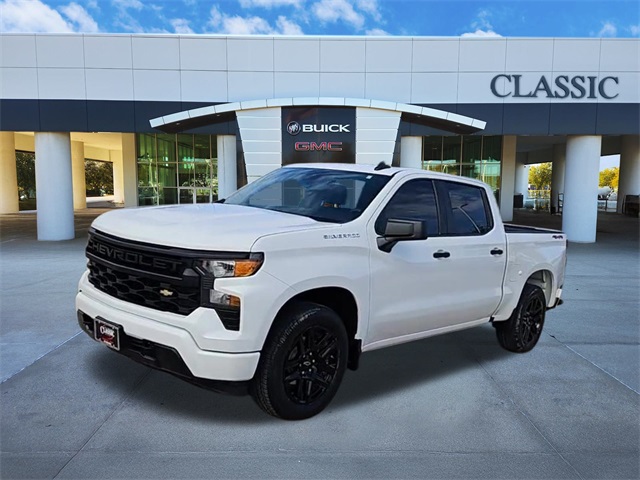 2023 Chevrolet Silverado 1500 Custom 4