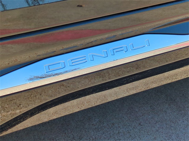 2023 GMC Terrain Denali 33