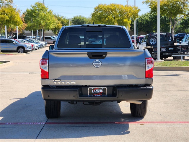 2023 Nissan Titan S 6