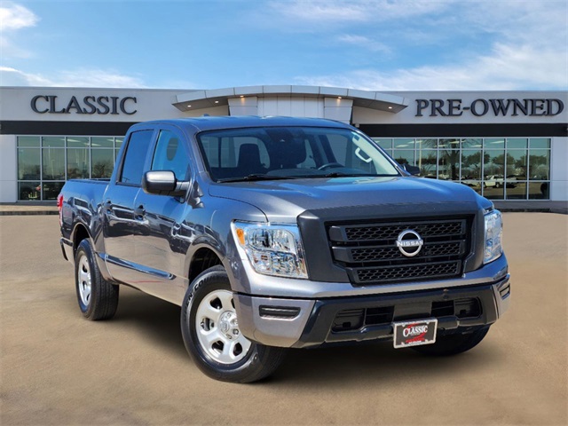 2023 Nissan Titan S 1