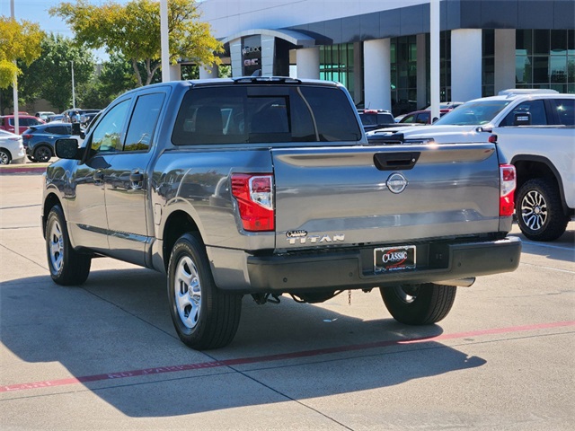 2023 Nissan Titan S 5