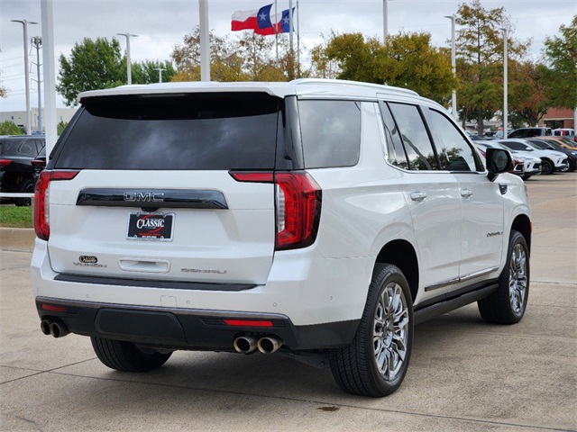 2023 GMC Yukon Denali Ultimate 7