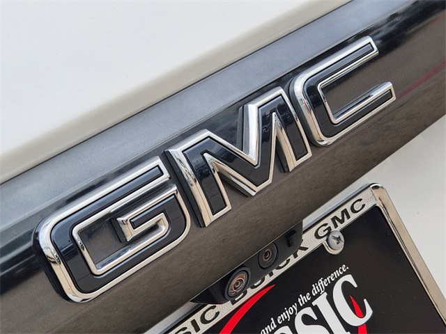 2023 GMC Yukon Denali Ultimate 11