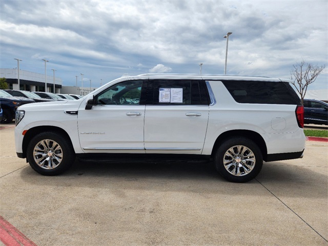 2023 GMC Yukon XL Denali 4