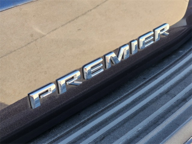 2023 Chevrolet Suburban Premier 9