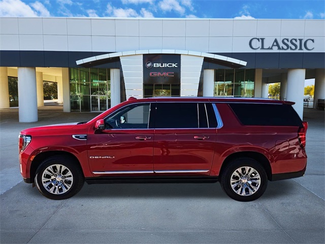 2023 GMC Yukon XL Denali 5