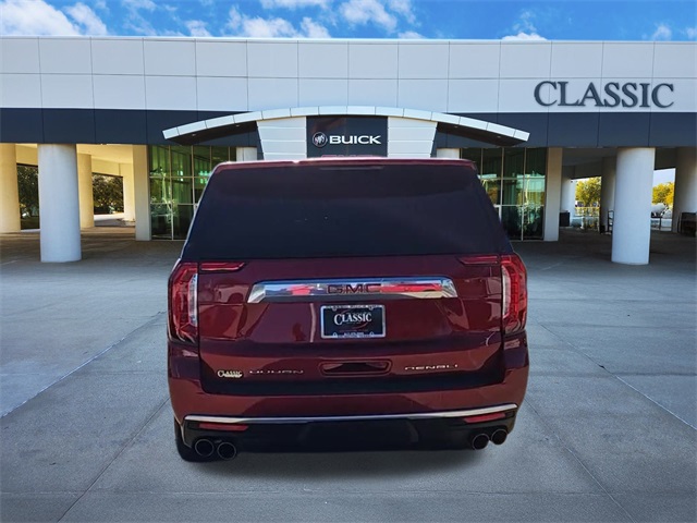 2023 GMC Yukon XL Denali 7