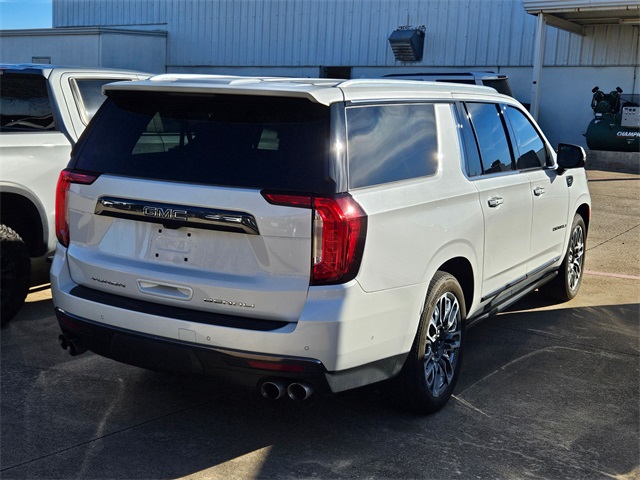 2023 GMC Yukon XL Denali Ultimate 4