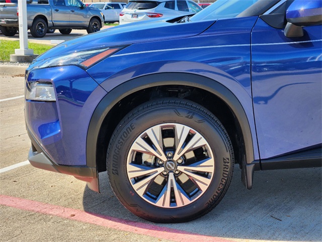 2023 Nissan Rogue SV 12