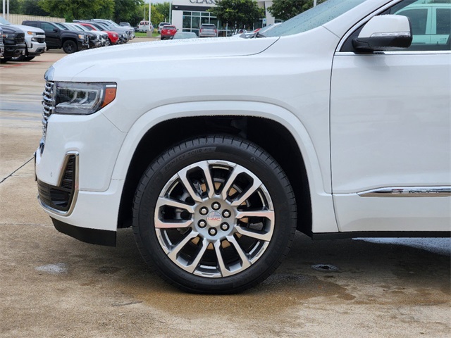 2023 GMC Acadia Denali 13