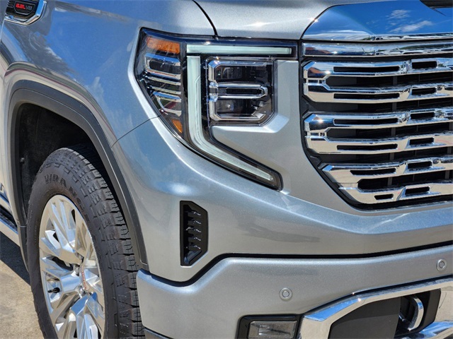 2023 GMC Sierra 1500 Denali 8