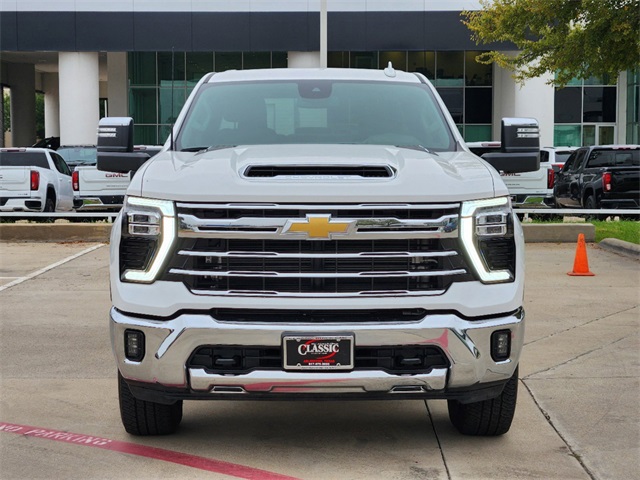 2024 Chevrolet Silverado 2500HD LTZ 2